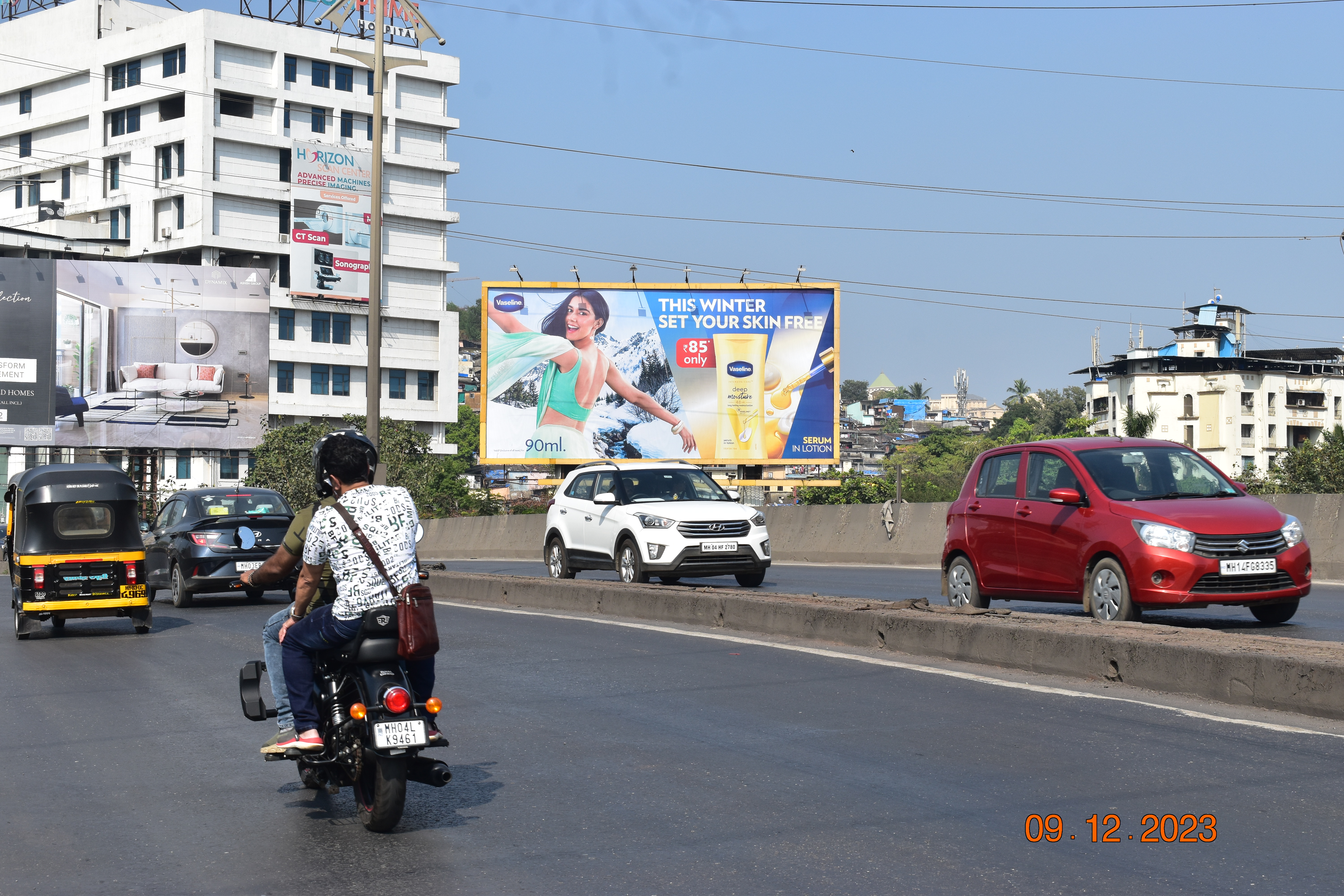 Thane G B RD Patlipada  hoarding